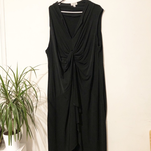 Avenue Dresses & Skirts - Avenue Black Dress